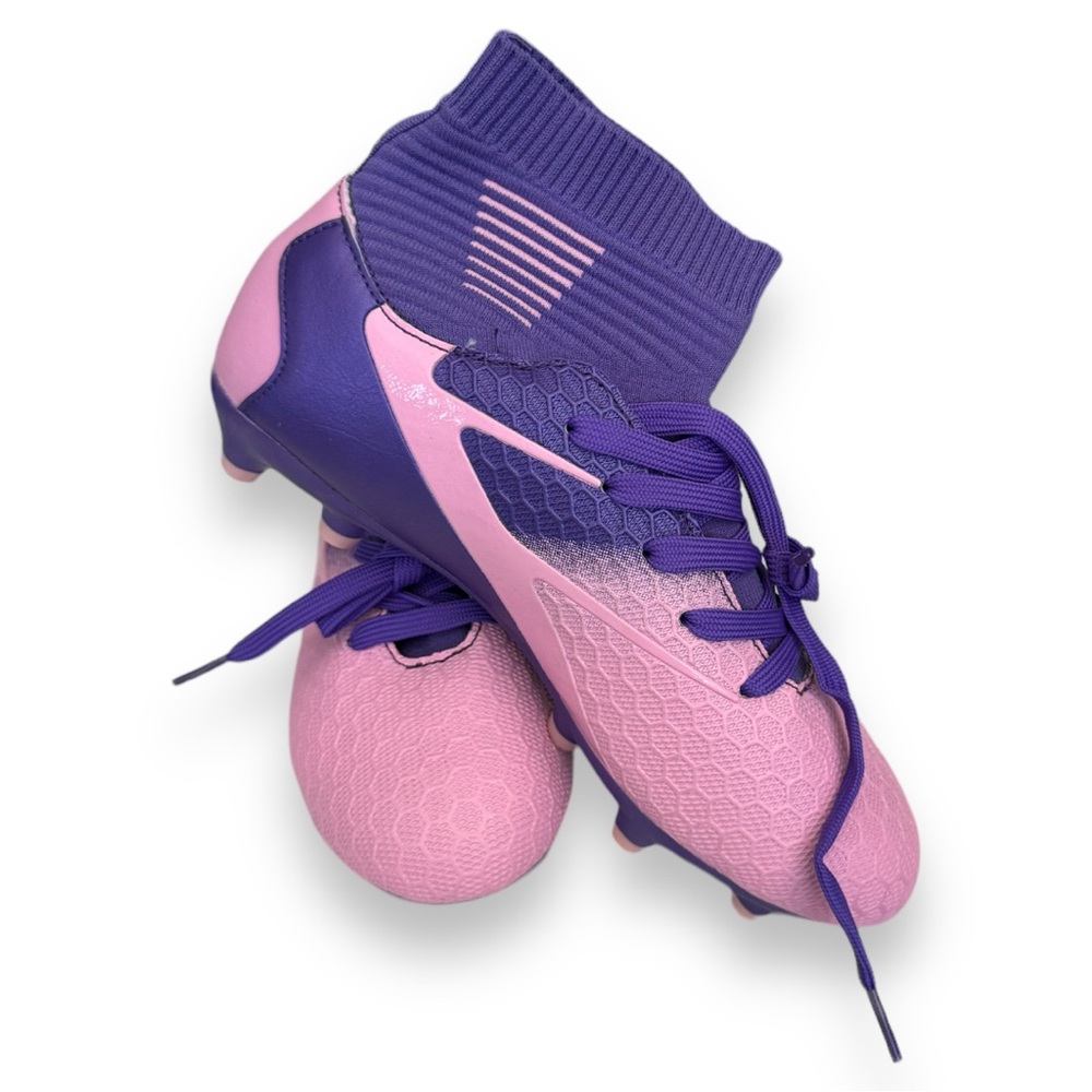 New Cleats Size Y 4